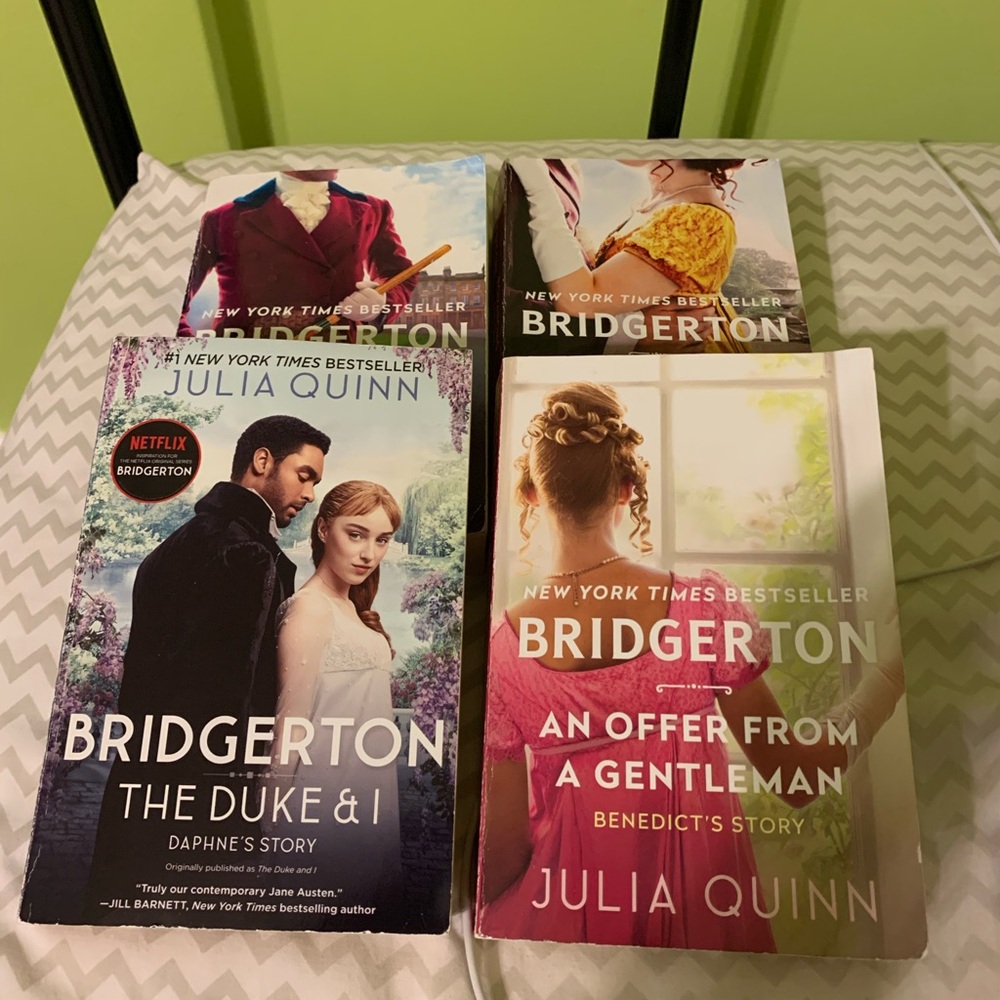 Bridgerton Books 1-4 Box Set